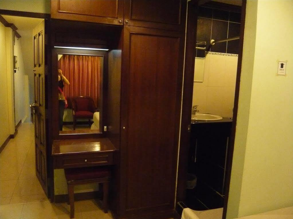 Sky Inn 2 Bangkok Extérieur photo